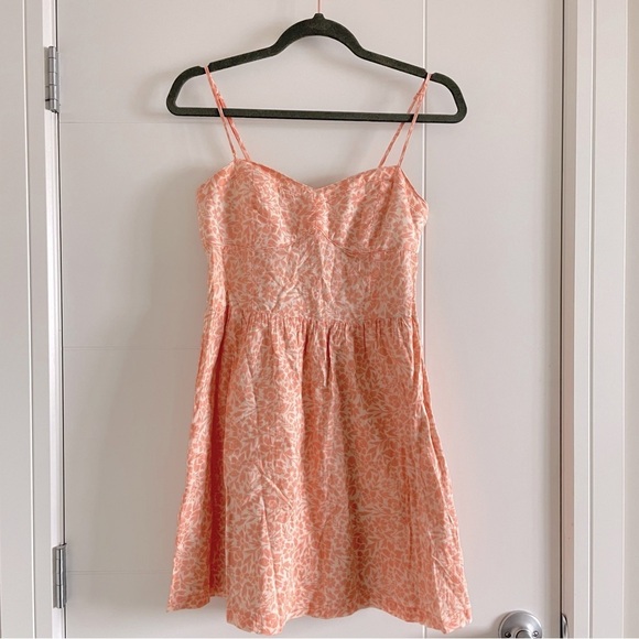 H&M Dresses & Skirts - Sweetheart Neckline Bustier Floral Flare Mini Dress